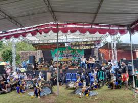 Lestarikan Tradisi, Gelar Seni Jathilan Pukau Ribuan Penonton di Rasul Dusun Sawahan